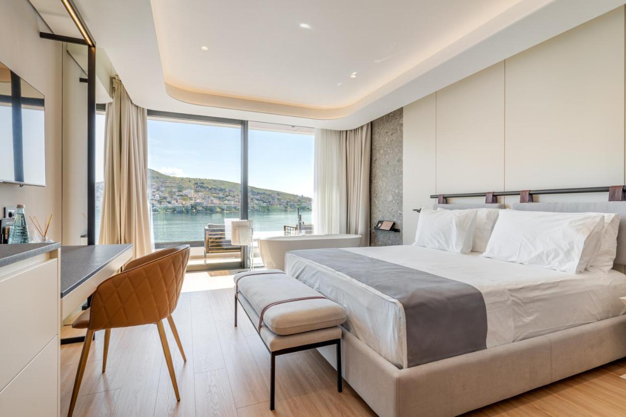 Superior Suite with Sea View,1423473051:JPEG